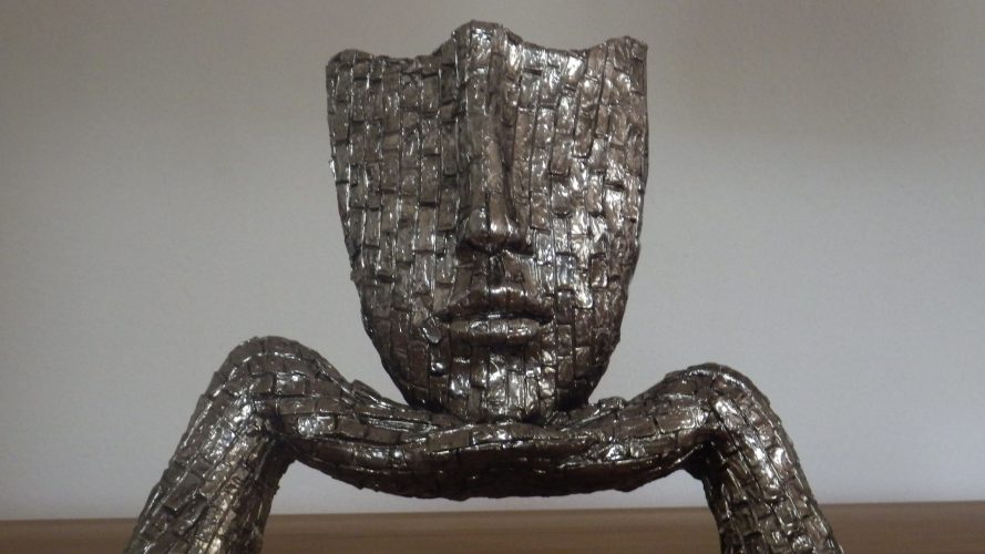 Sculpture Visage décoration futuriste DESIGN ACIER